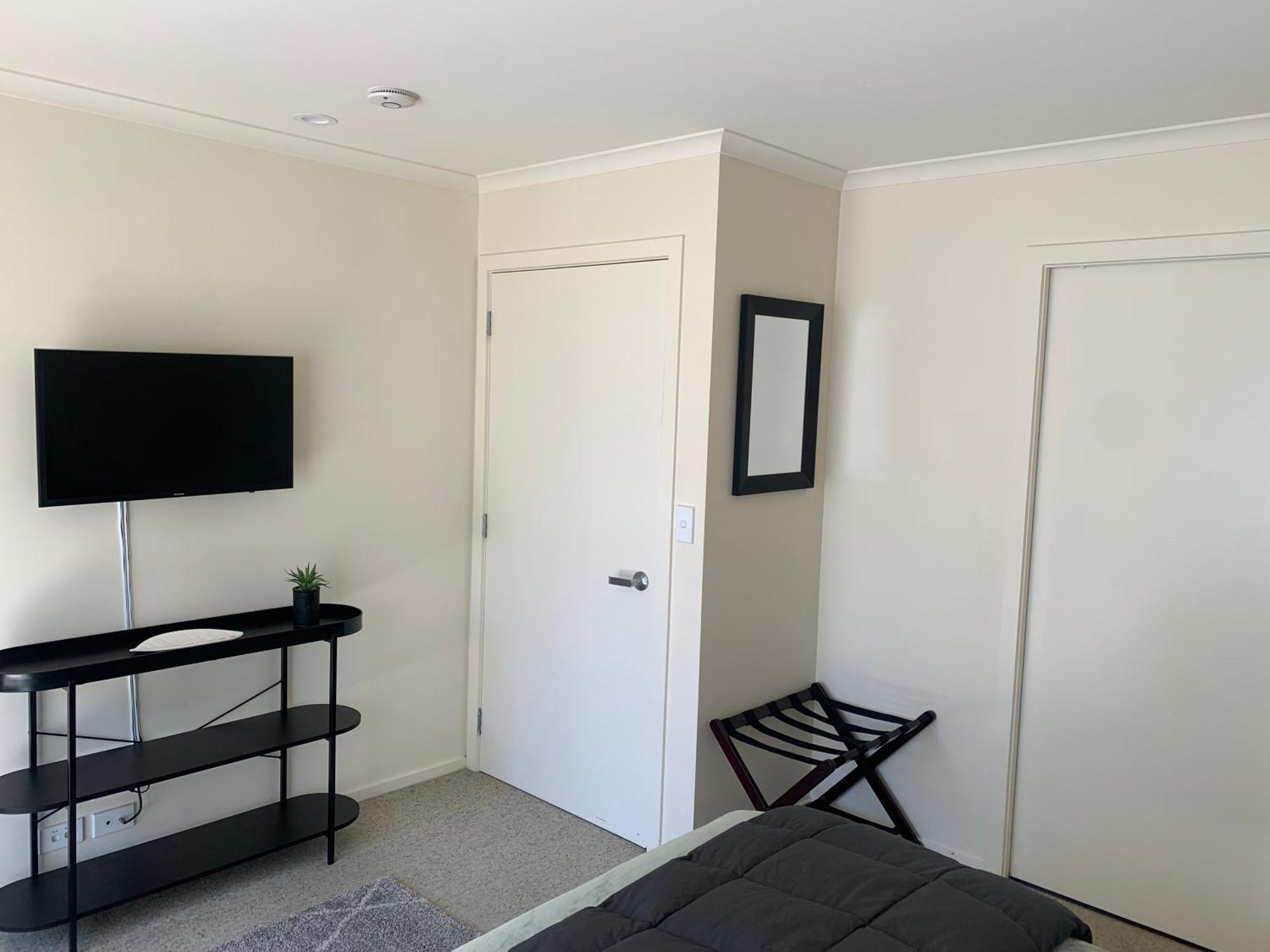 March Apartments Дьюндин Номер фото