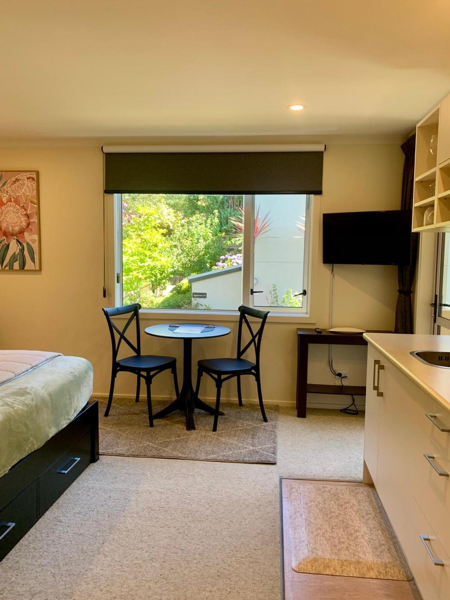 March Apartments Дьюндин Номер фото